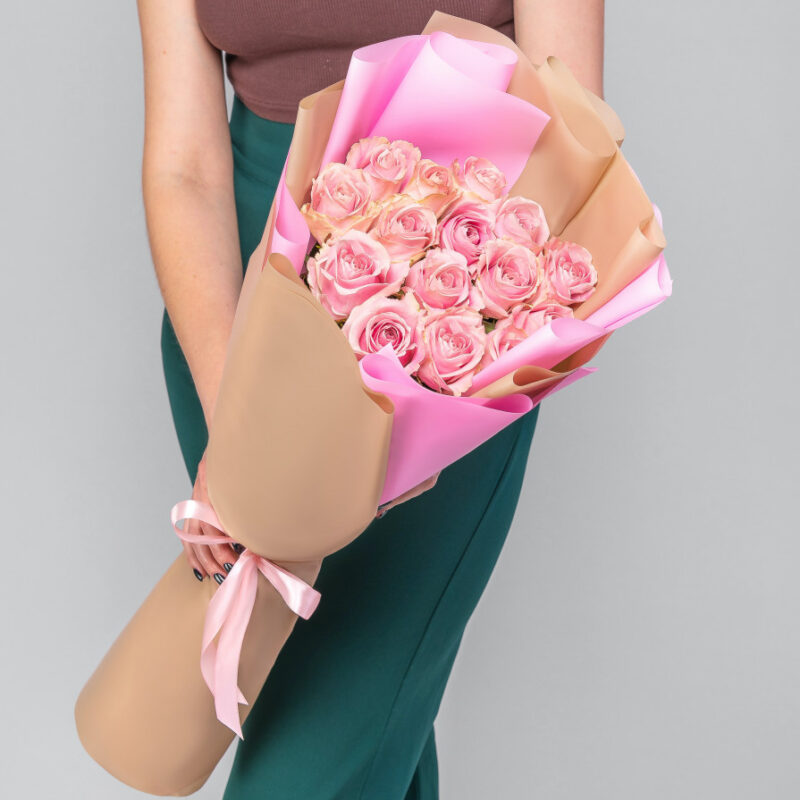 15 Розовых Роз (70 см.)