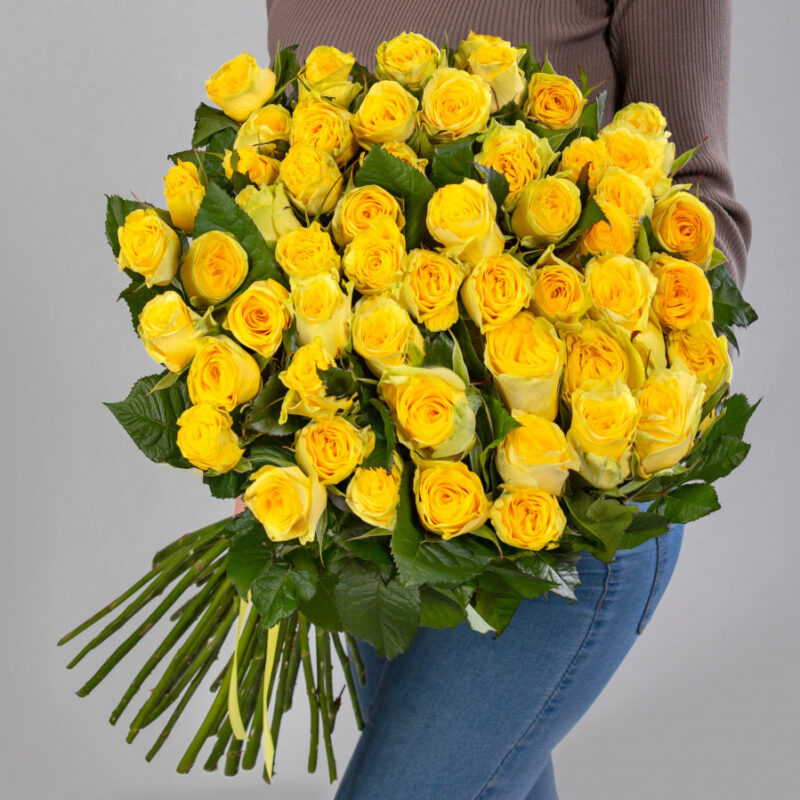 35 Желтых Роз (70 см.)